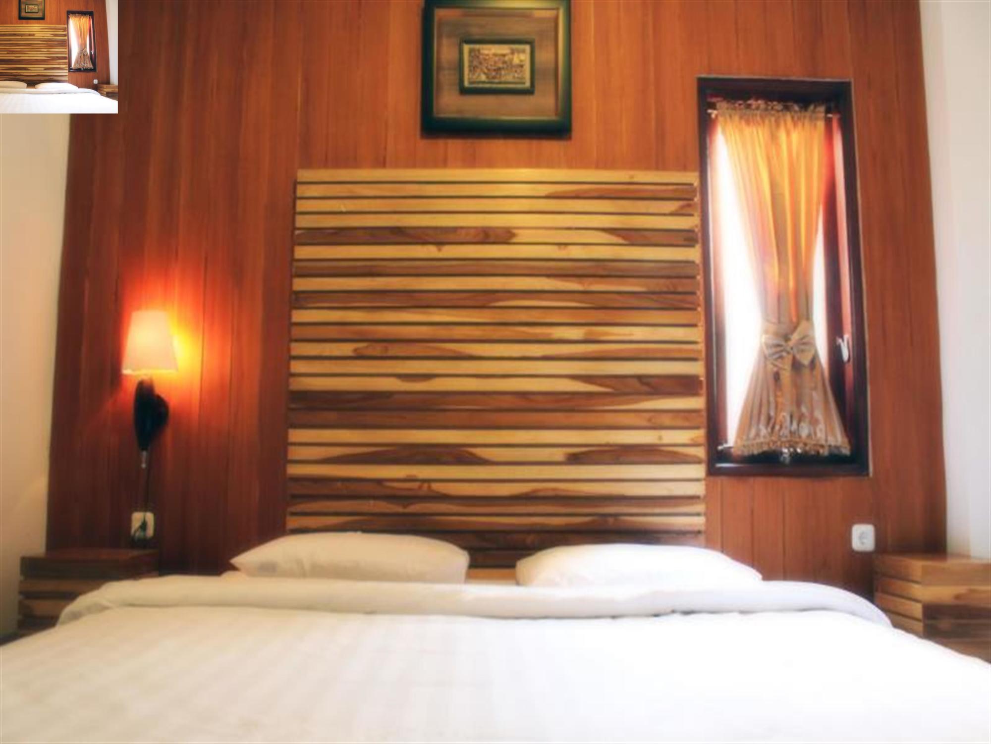 Puri Minggiran Guesthouse Yogya Yogyakarta Ngoại thất bức ảnh